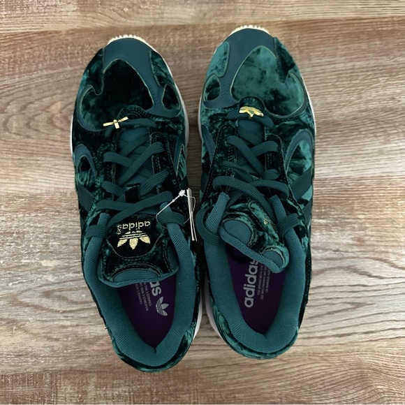 Adidas Yung 1 Velvet Pack Sneakers - Picture 14 of 14